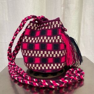 Guanabana Crossbody Bag M in Bagdad